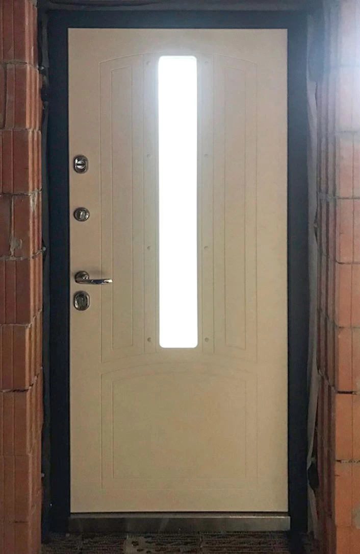 Входная дверь в частный дом 6АР3 вид изнутри